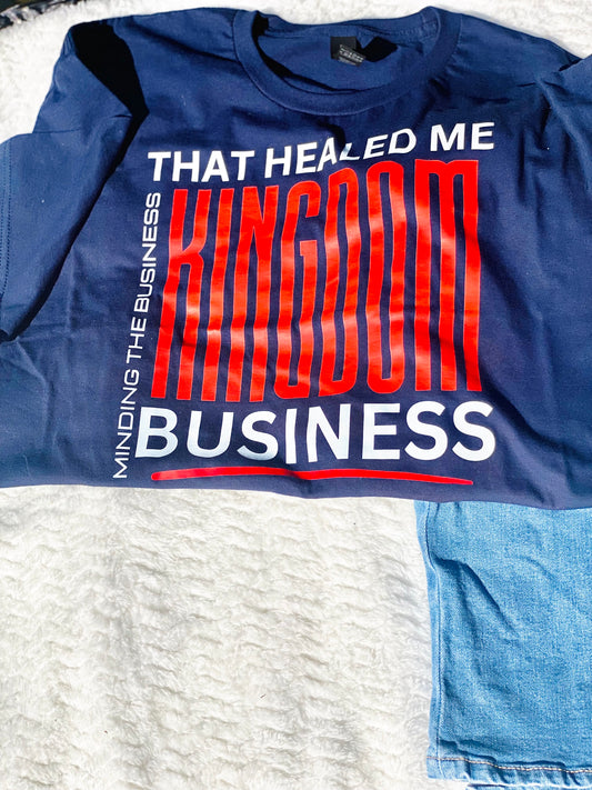 Faith + Business Graphic Tee – "Minding The Business That Healed Me" -T-Shirt